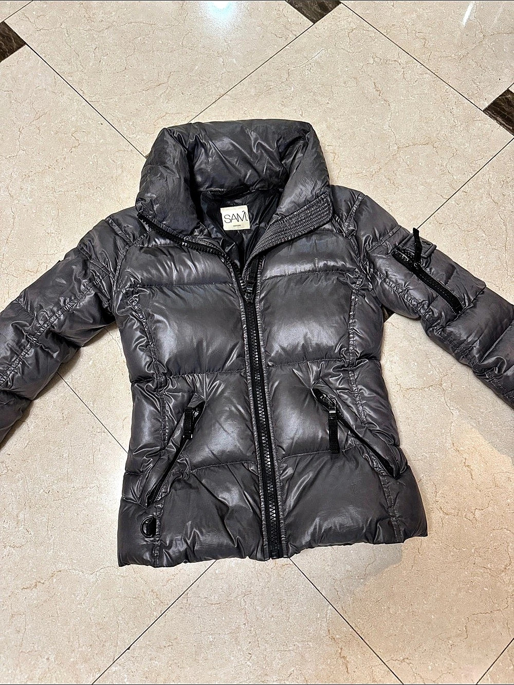SAM. Freestyle Down Puffer Jacket. Grey